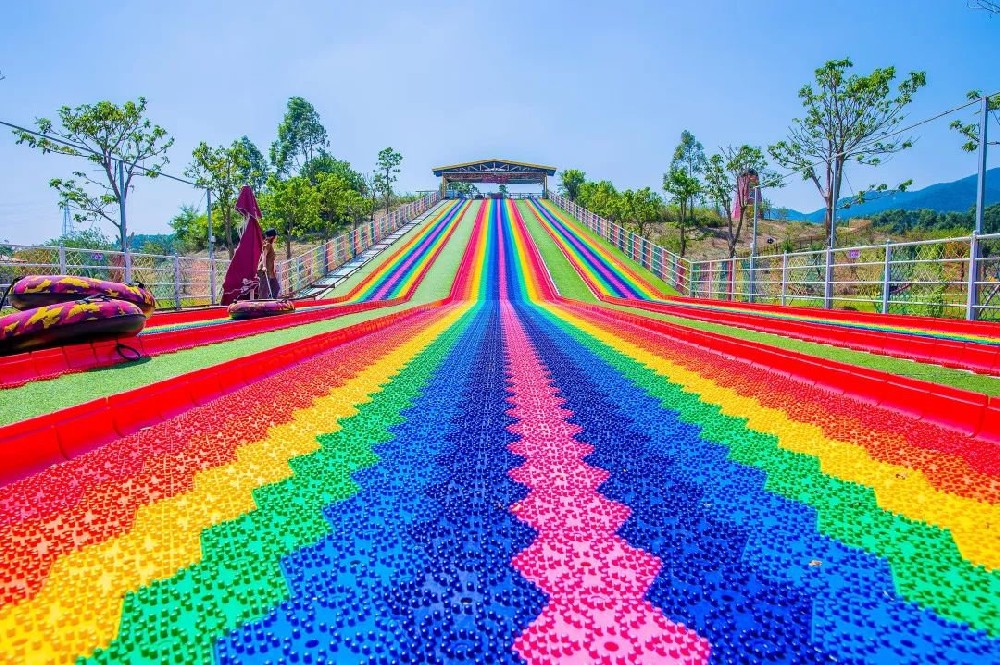 Rainbow Slide: Construction Requirements